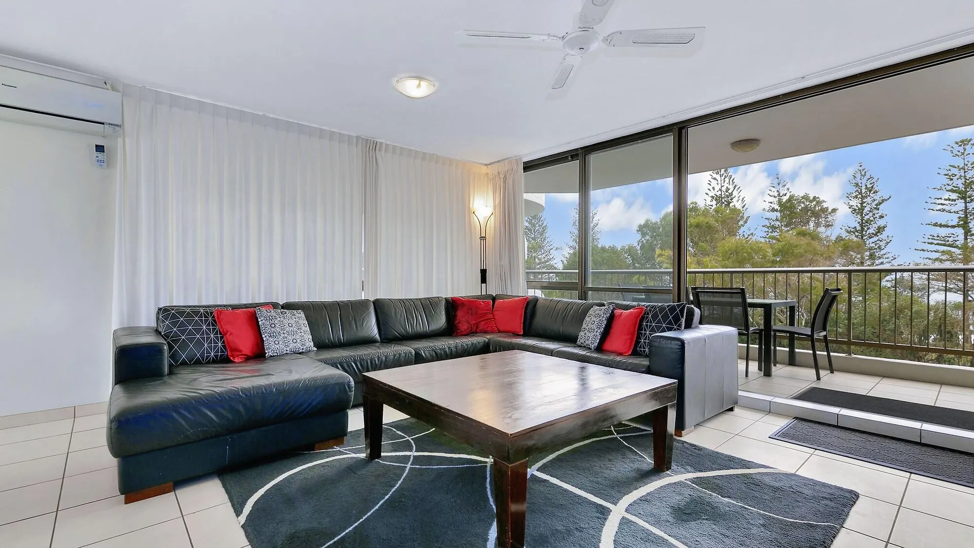 Seaview Resort Mooloolaba 4*,  Australia