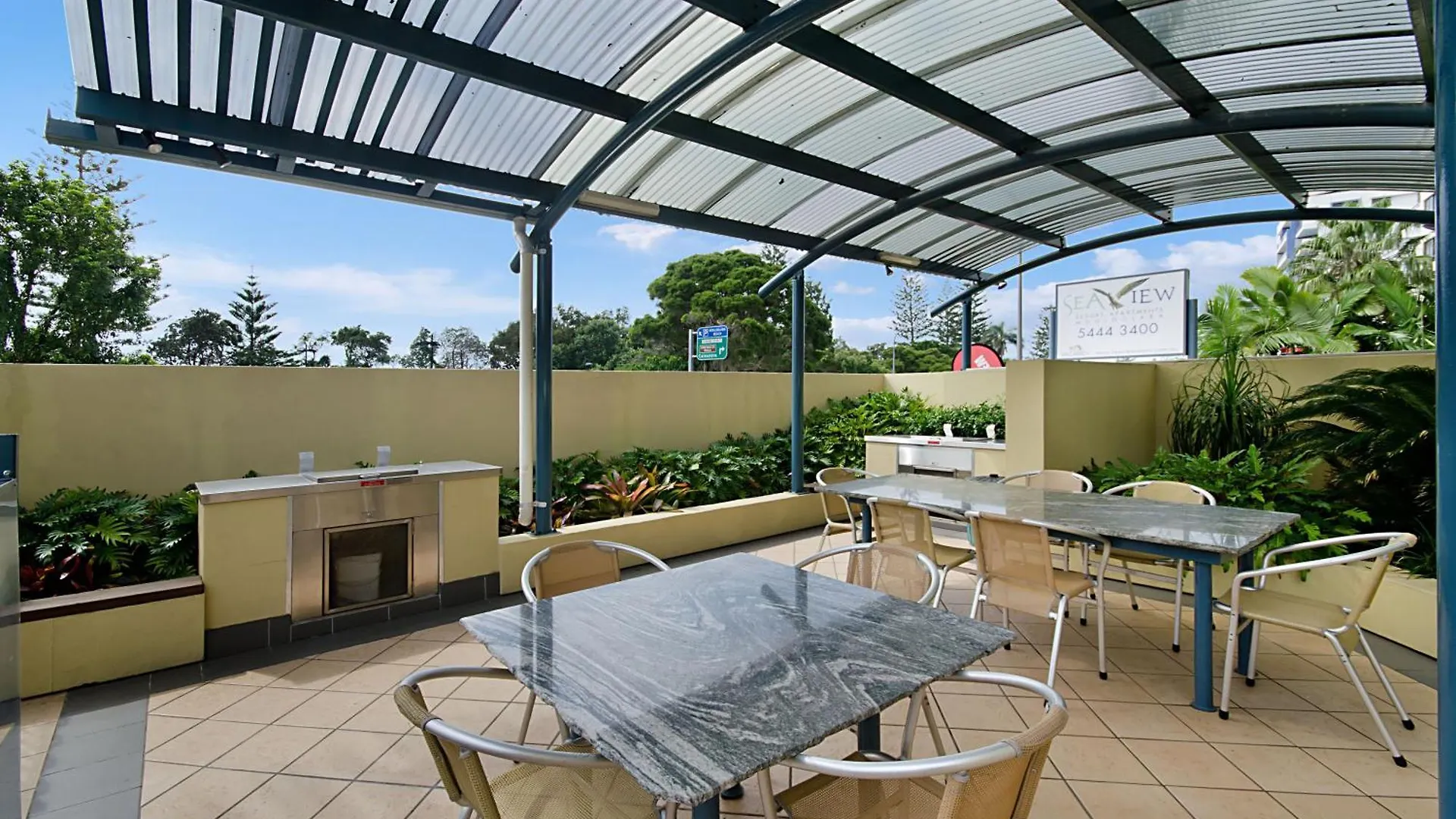 **** Aparthotel Seaview Resort Mooloolaba Australia